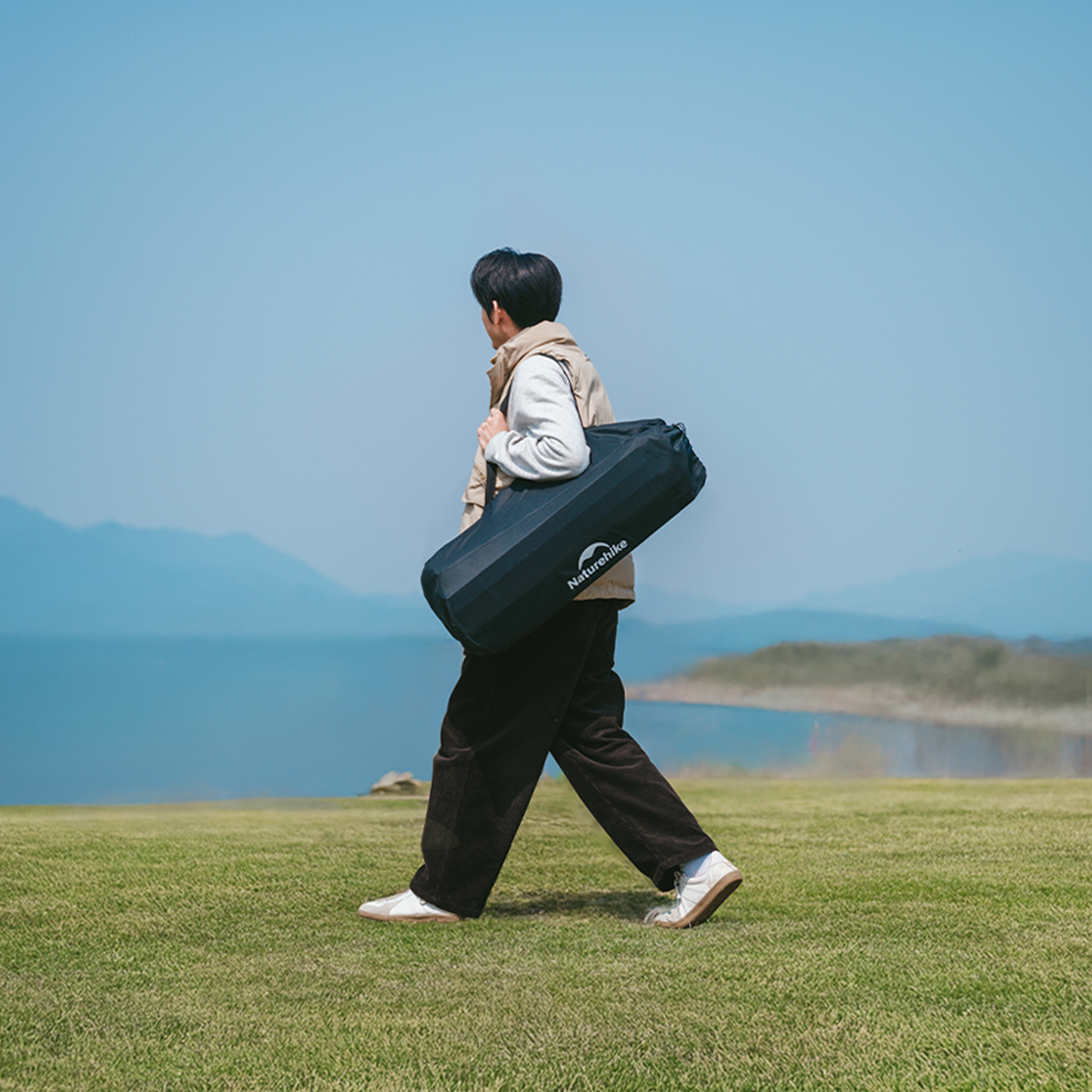 Naturehike rolovací hliníkový stolek Simple star H01 - černý